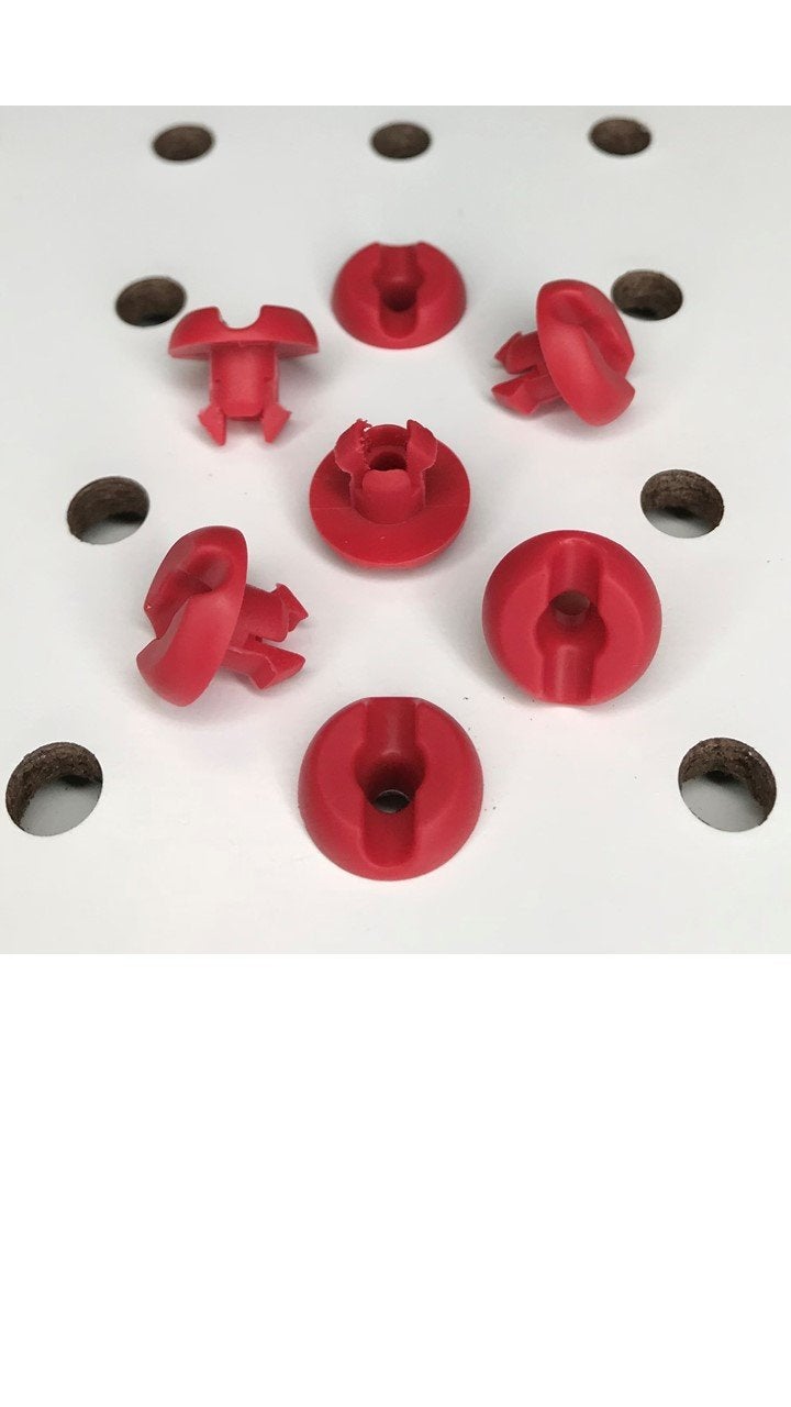 Pegitz Pegboard Peg Locks 50PCS (1/8 inch, Red) - Image 3